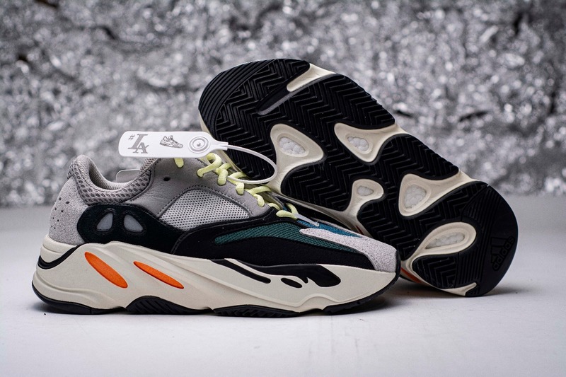 yeezy 700 “wave runner” replica