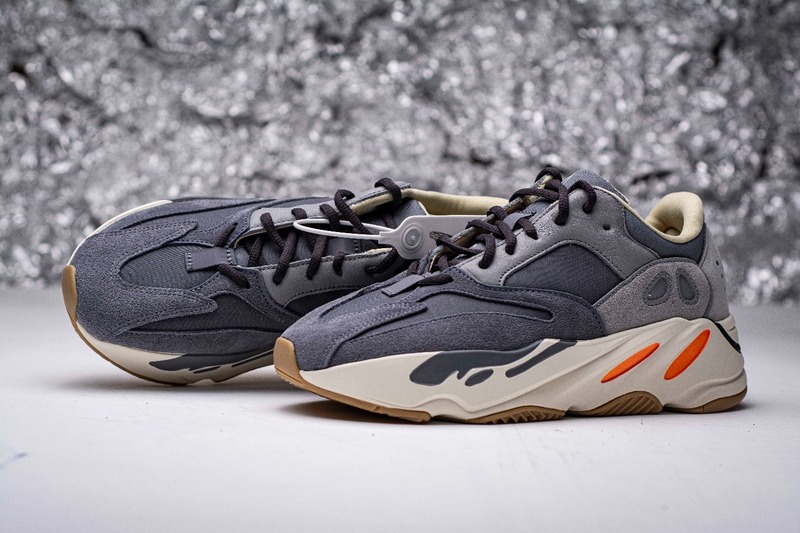 yeezy boost 700 magnet reps