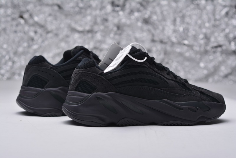 yeezy boost 700 v2 vanta reps