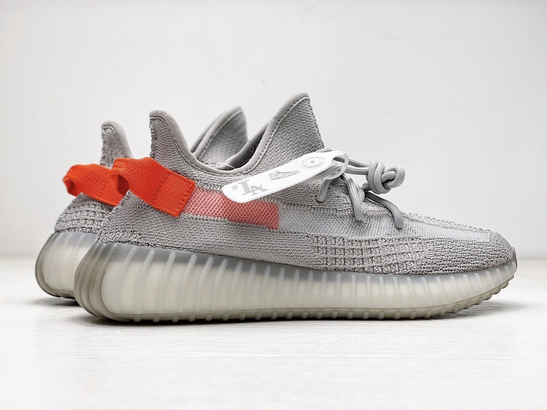 yeezy 350 v2 “tail light” replica