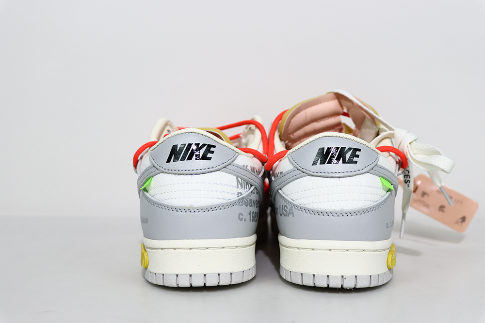 dunk low off-white lot 6 reps