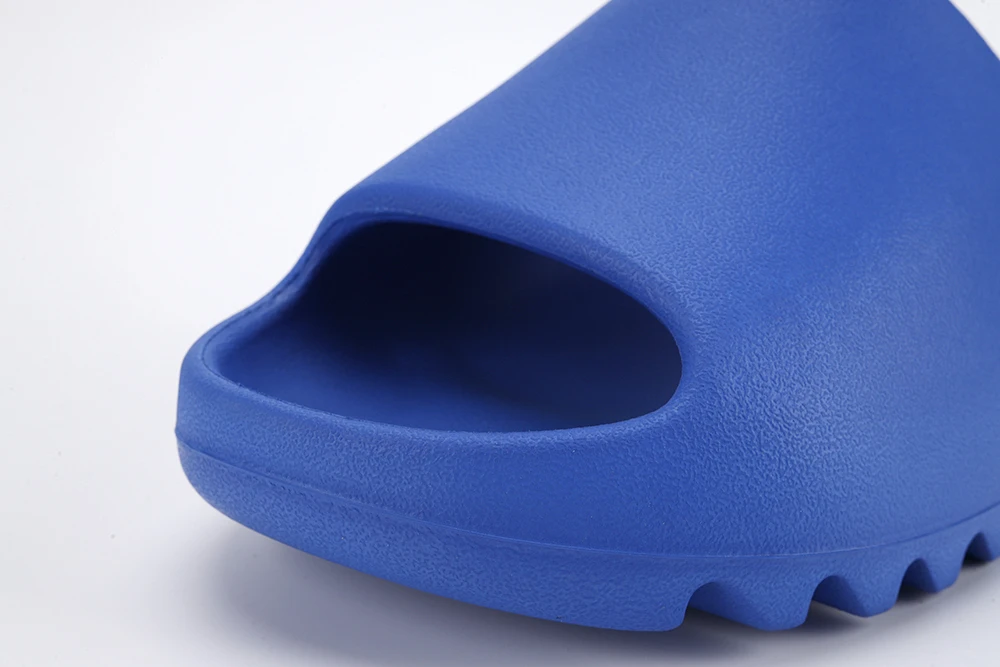 yeezy slide “azure” id4133 matte