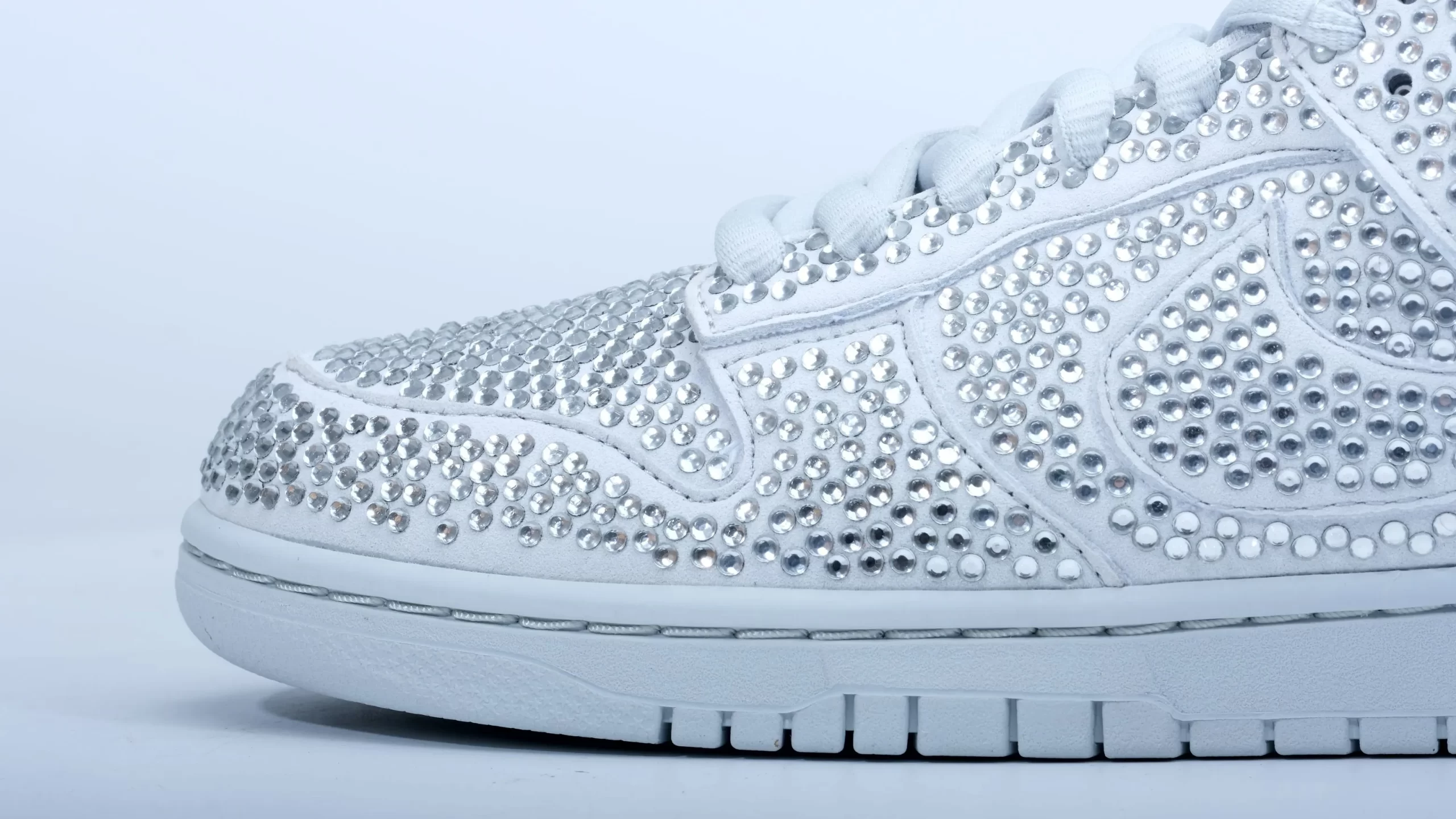 cpfm x swarovski x dunk low ‘pure platinum’ reps