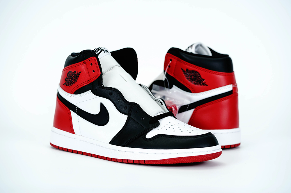 air jordan 1 retro high og ‘black toe’ reps