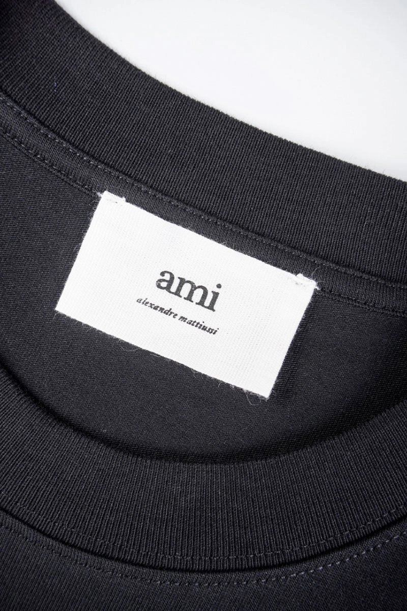 ami heart embossed t-shirt