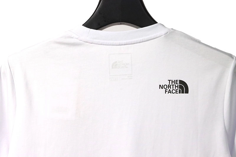 the north face small logo t-shirt