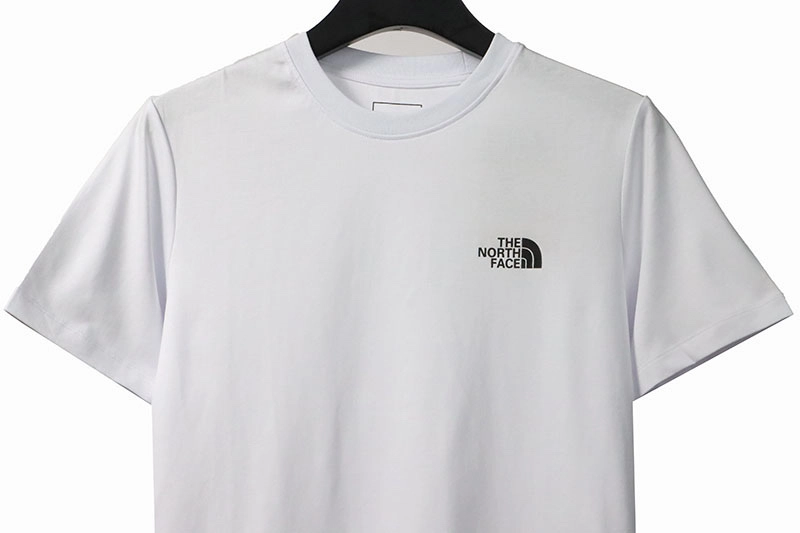 the north face small logo t-shirt