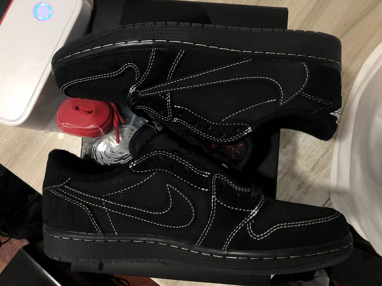 low travis scott black phantom sale