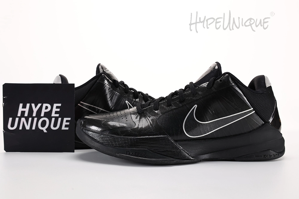 zoom kobe 5 ‘black out’