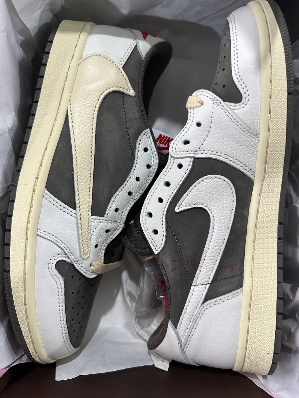 travis scott air jordan 1 low “white brown”  sale version