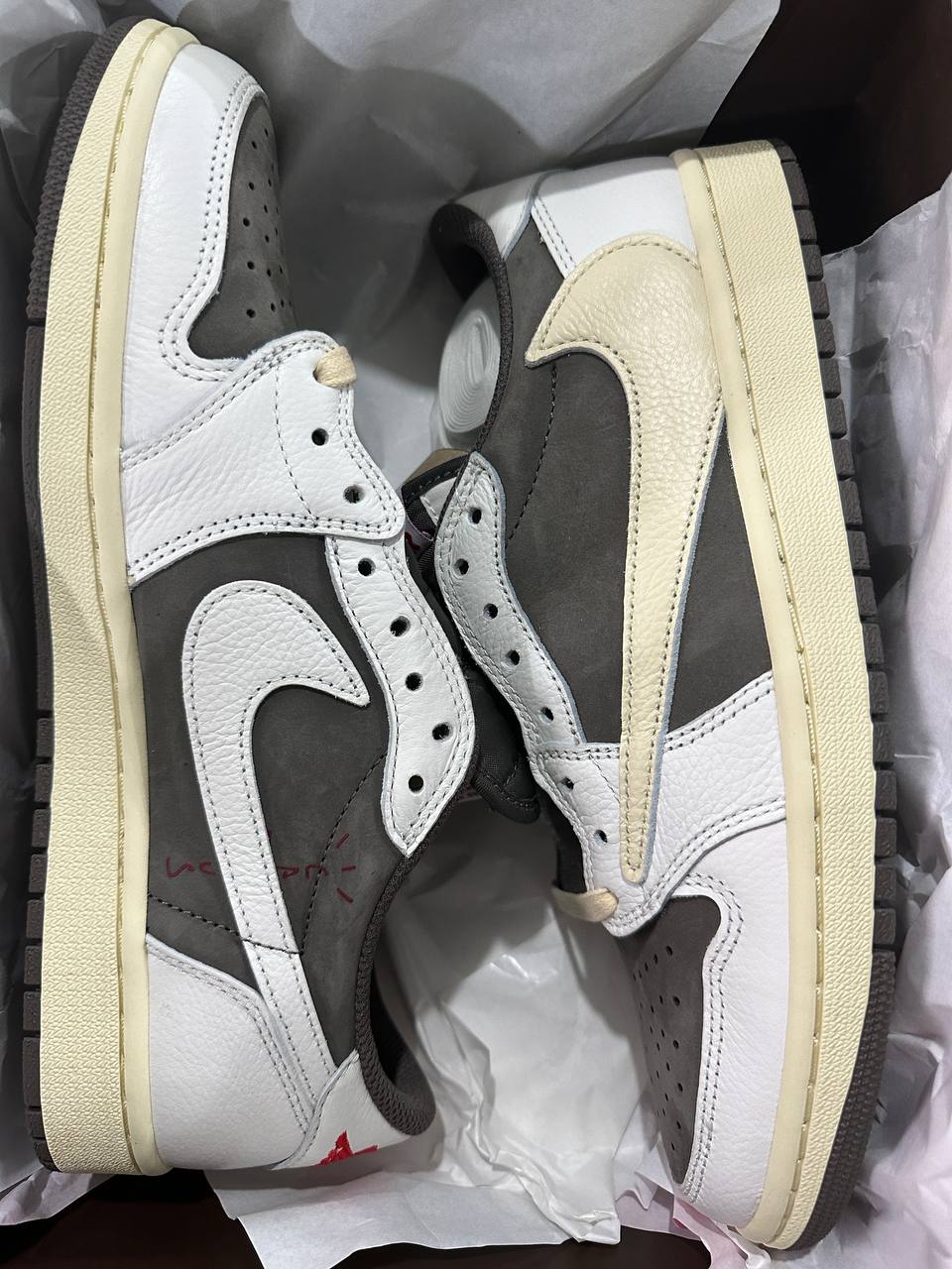 travis scott air jordan 1 low “white brown”  sale version